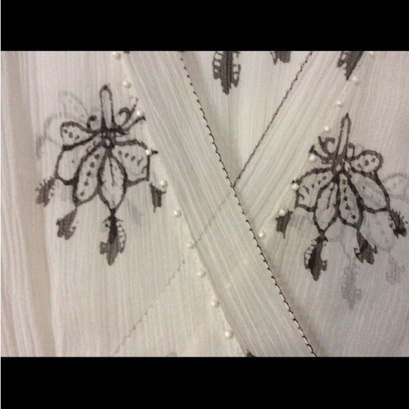 Karen Kane 100% Silk Sheer Top Size Medium - Picture 7 of 12